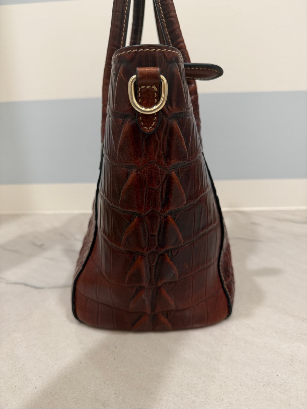 Pijushi Brown Croc-Embossed Leather Tote Bag - Picture 6 of 16